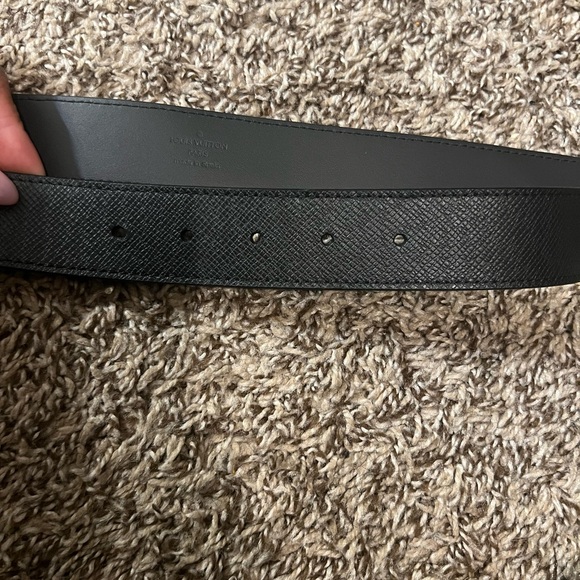 Louis Vuitton LV Initiales - Picture 4 of 5